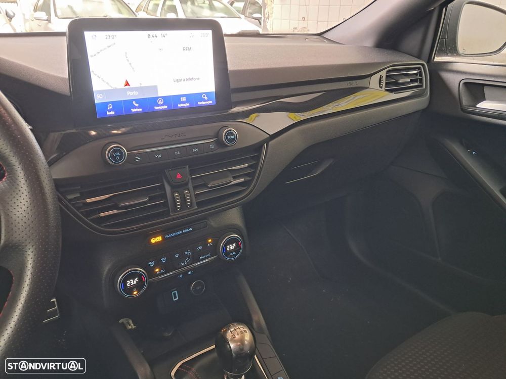 Ford Focus 1.0 SCTi ST-Line - 9