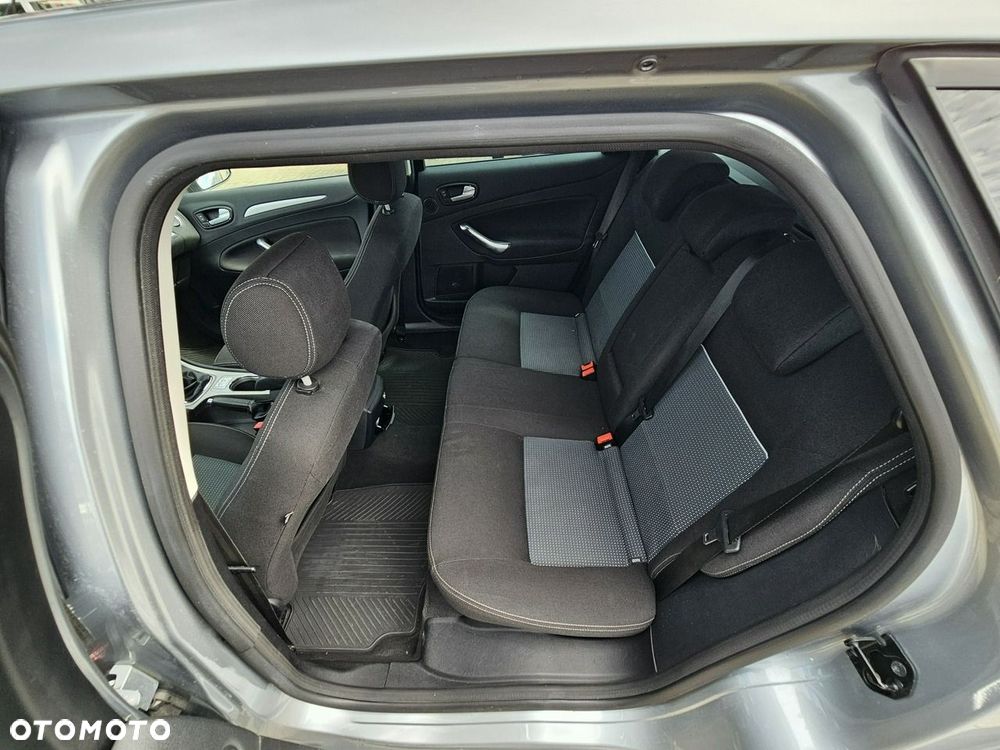 Ford Mondeo 2.0 TDCi Gold X - 16
