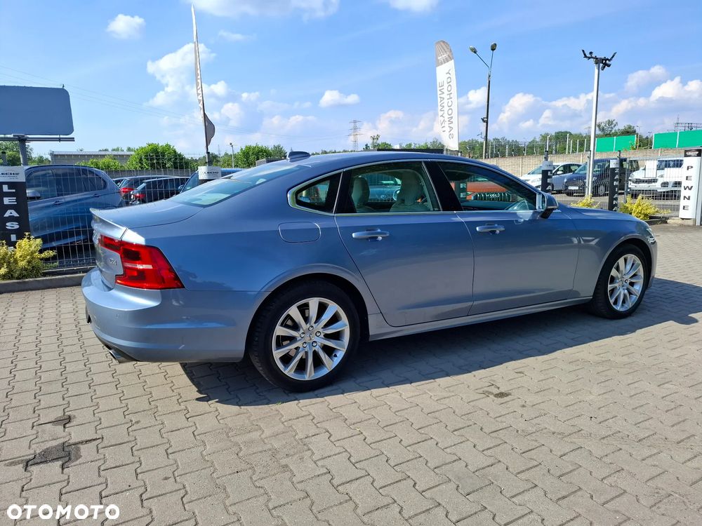 Volvo S90 - 35