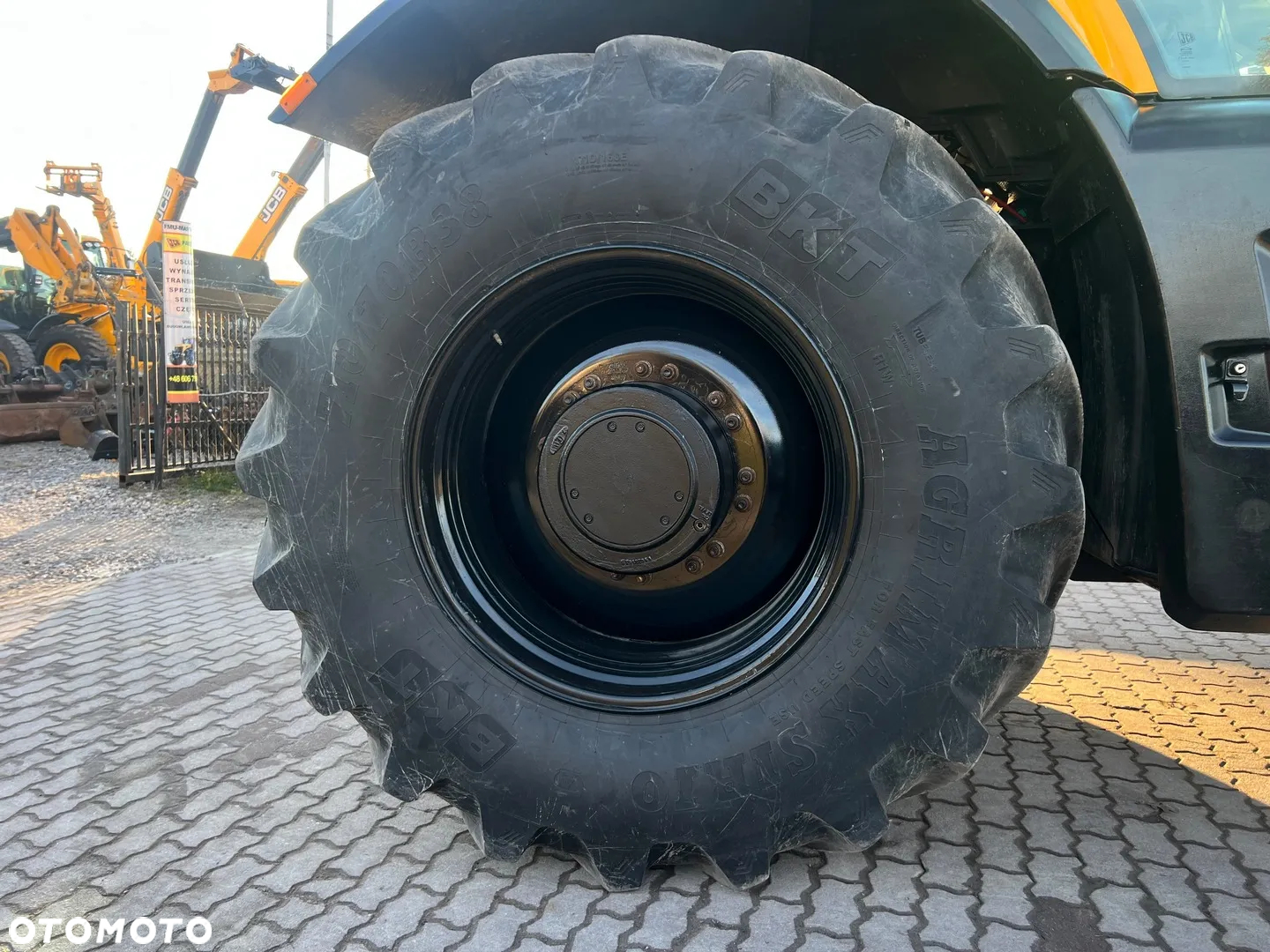 JCB Fastrac 8310 - 15