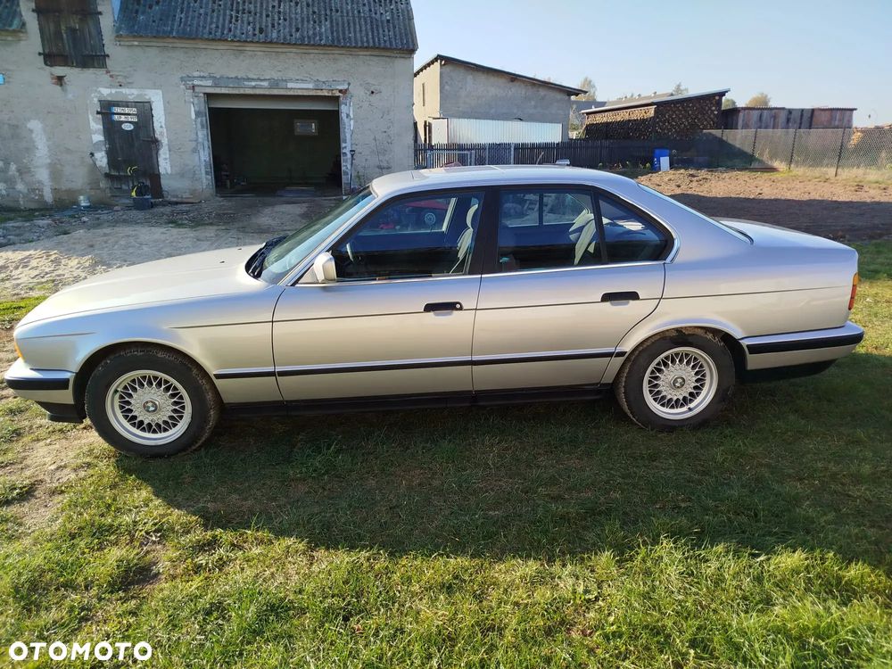 BMW Seria 5 520i - 16
