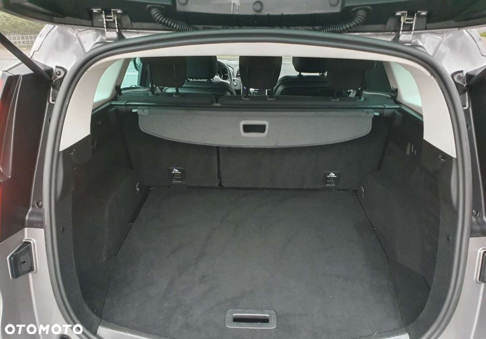 Renault Grand Scenic - 12