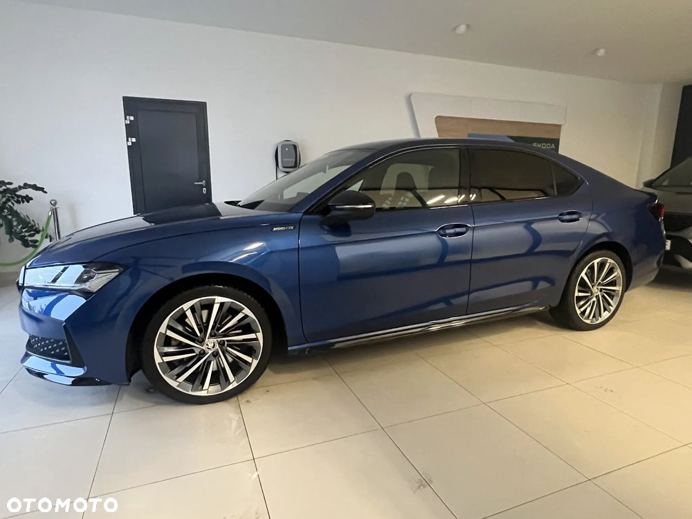 Skoda Superb 2.0 TDI SCR 4x4 Sportline DSG - 12