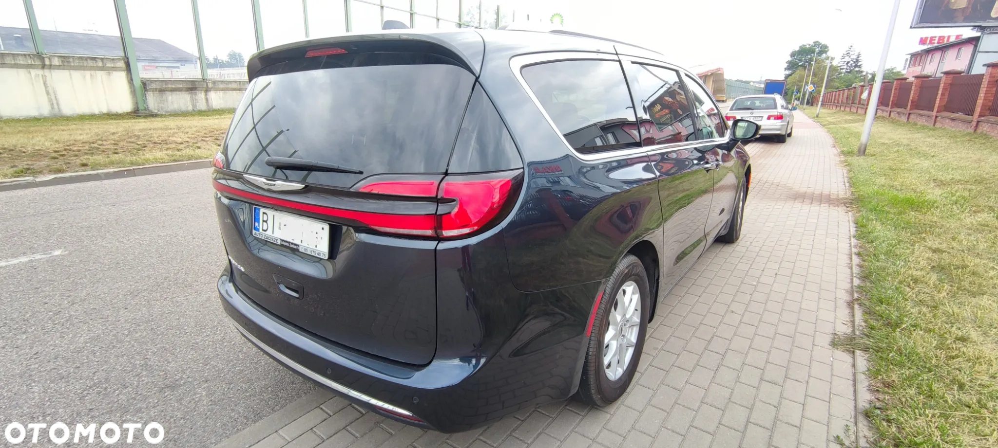 Chrysler Pacifica - 7