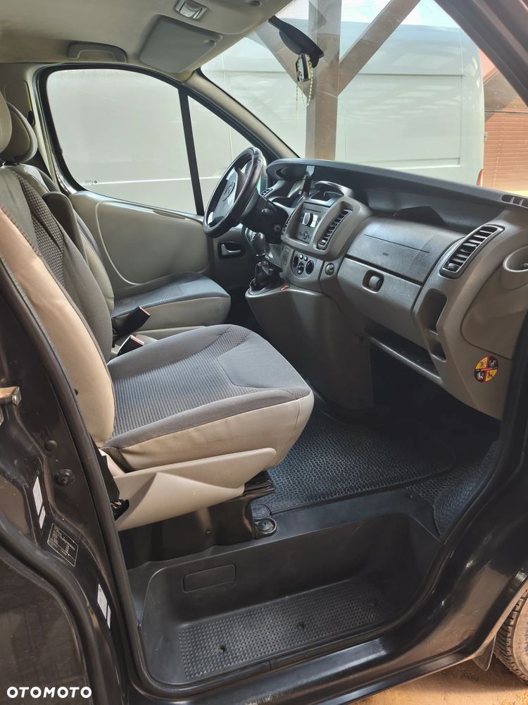 Opel Vivaro - 5