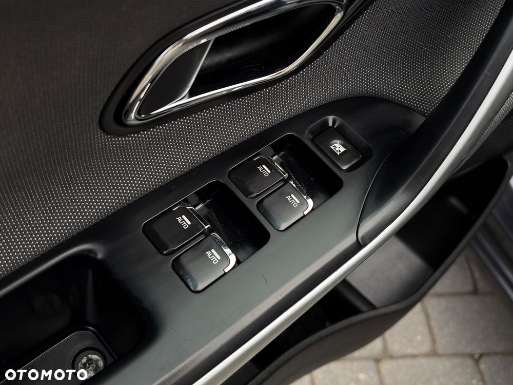 Kia Ceed 1.6 CRDi 136 ISG Platinum Edition - 17