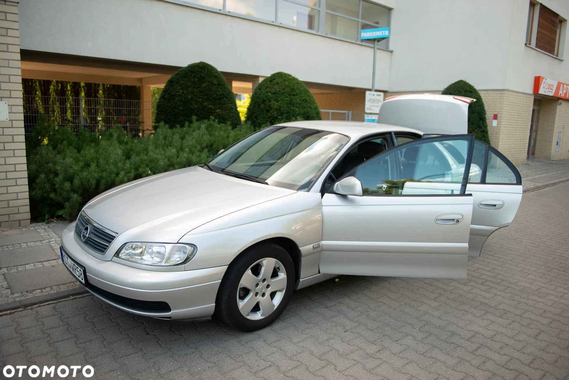 Opel Omega 2.2 Elegance - 13