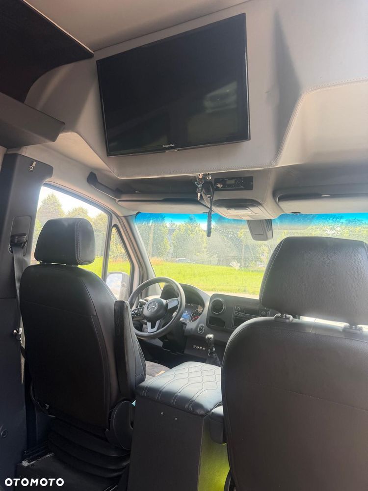 Mercedes-Benz Sprinter - 17