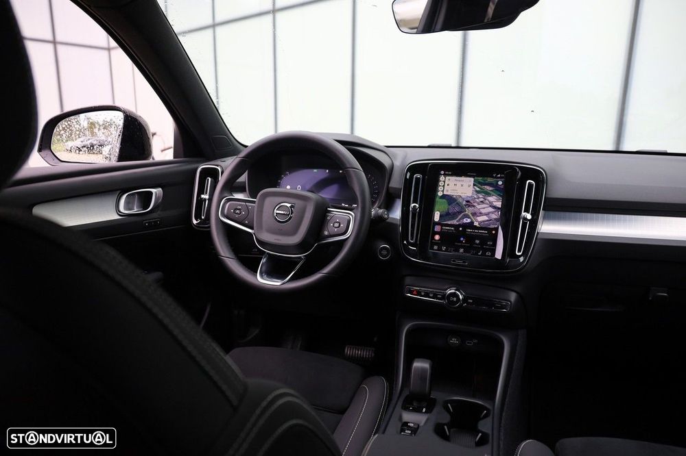 Volvo XC 40 2.0 B3 Core - 19