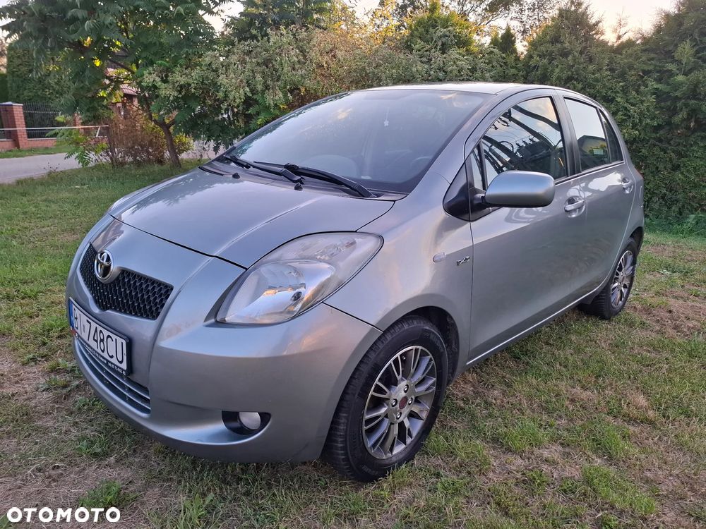 Toyota Yaris 1.4 D-4D Sol - 2