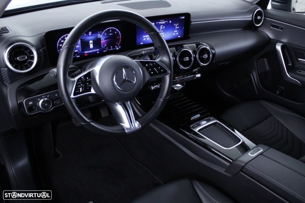 Mercedes-Benz CLA 180 d Shooting Brake Progressive Aut. - 32