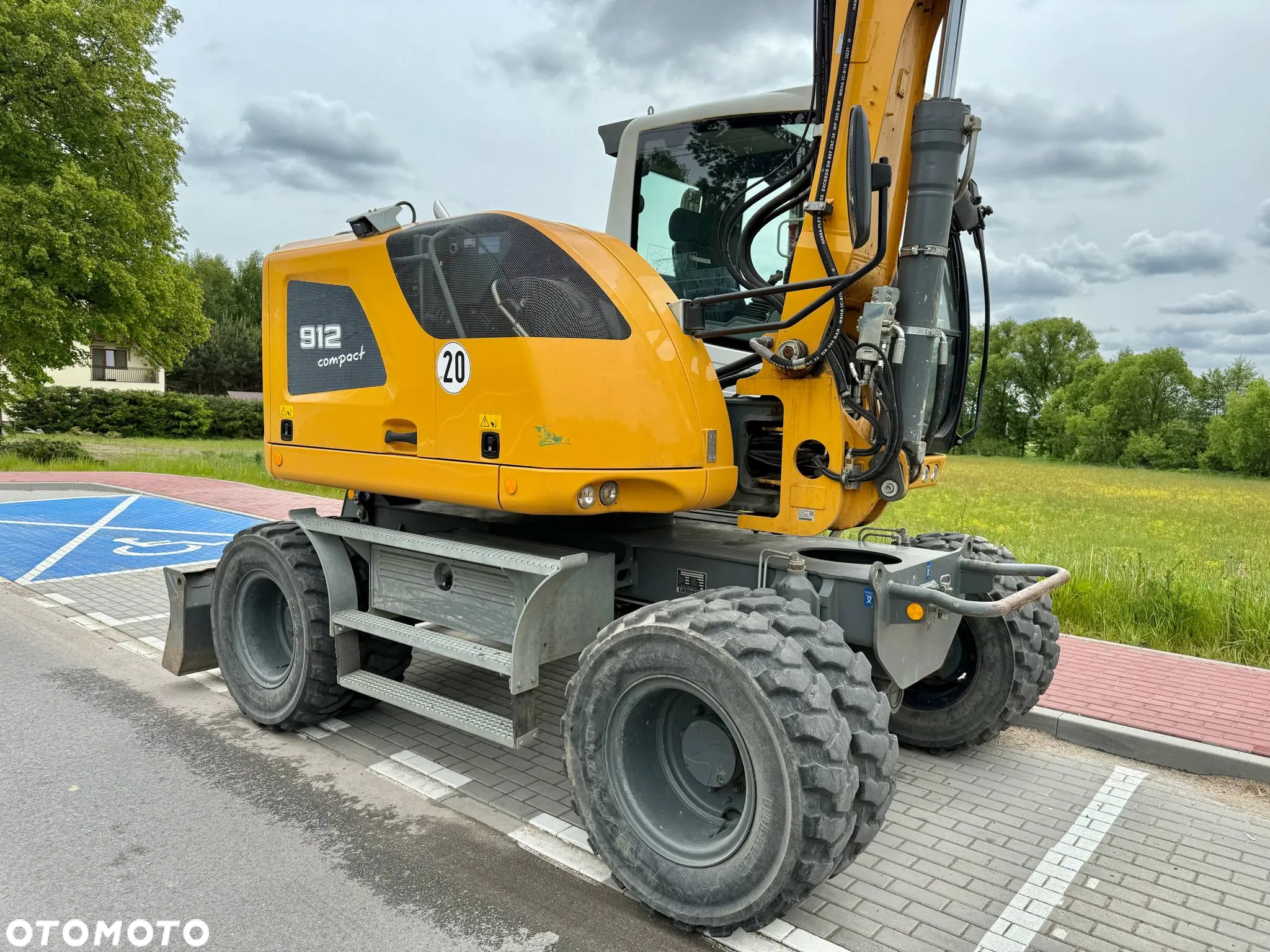 Liebherr A912 COMPACT *2017ROK, 3400 PRZEBIEGU, ROTOTILT ze szczypcami* - 16
