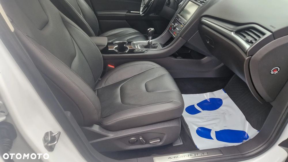 Ford Mondeo 2.0 TDCi Start-Stopp Titanium - 31