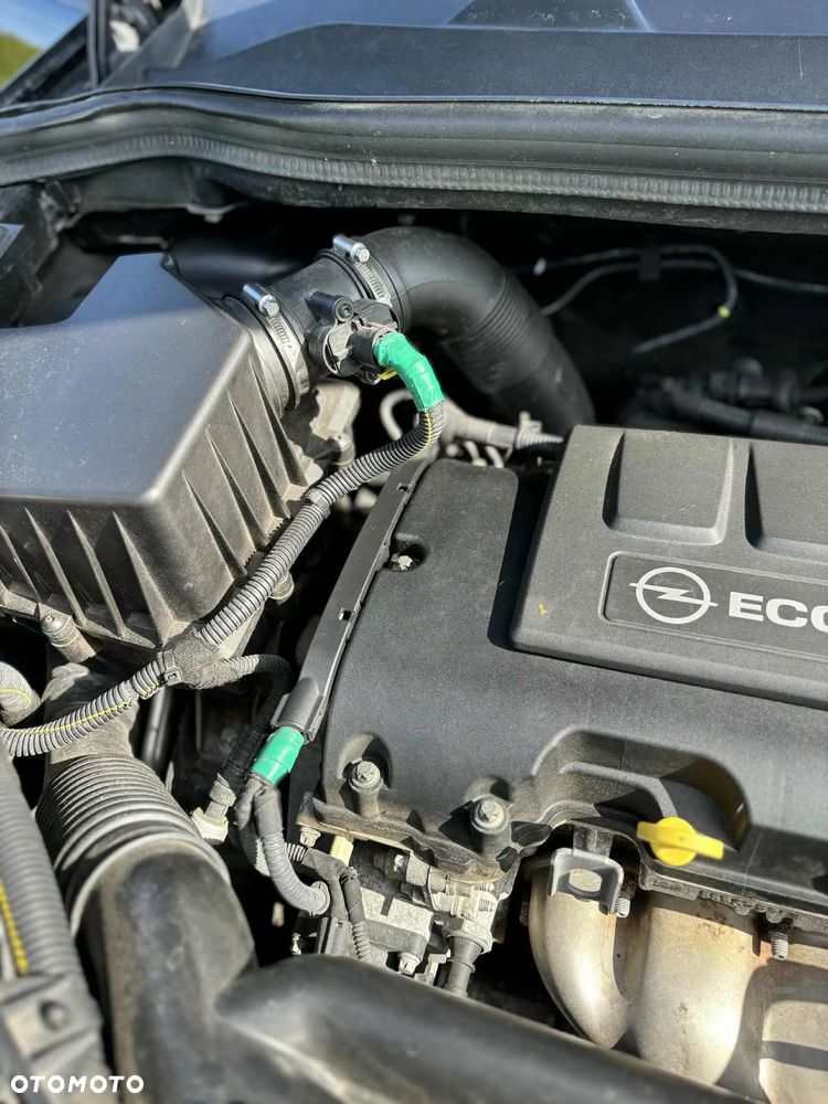 Opel Corsa 1.4 16V 111 - 8