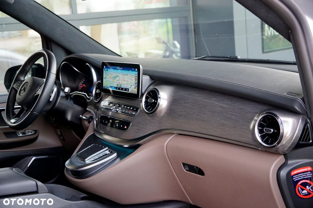 Mercedes-Benz Klasa V 300 d 4-Matic Exclusive 9G-Tronic (długi) - 24