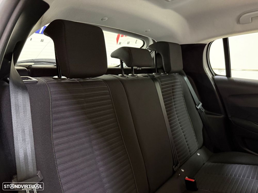 Peugeot 208 1.2 PureTech Active - 40