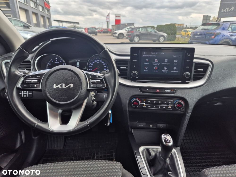 Kia Ceed 1.5 T-GDI M - 22