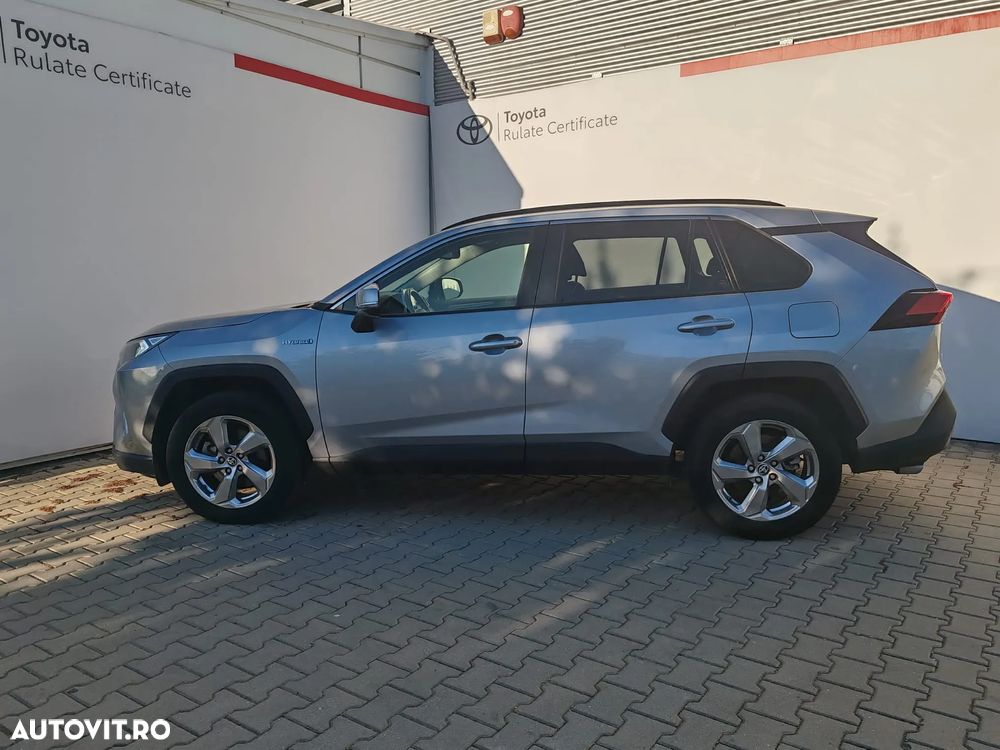 Toyota RAV4 - 3