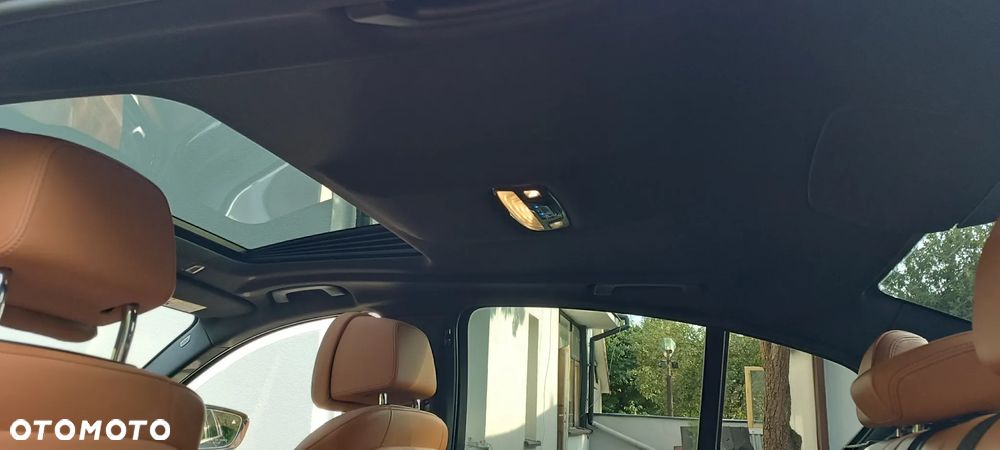 BMW Seria 5 530e iPerformance Luxury Line - 38
