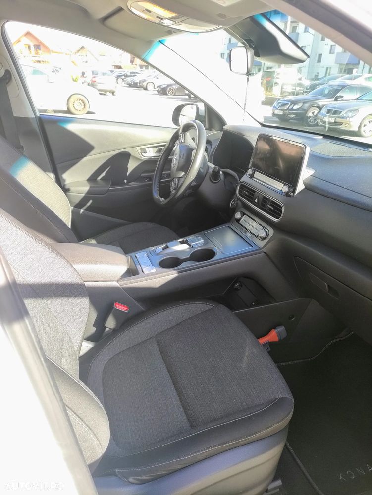 Hyundai KONA Plus - 8