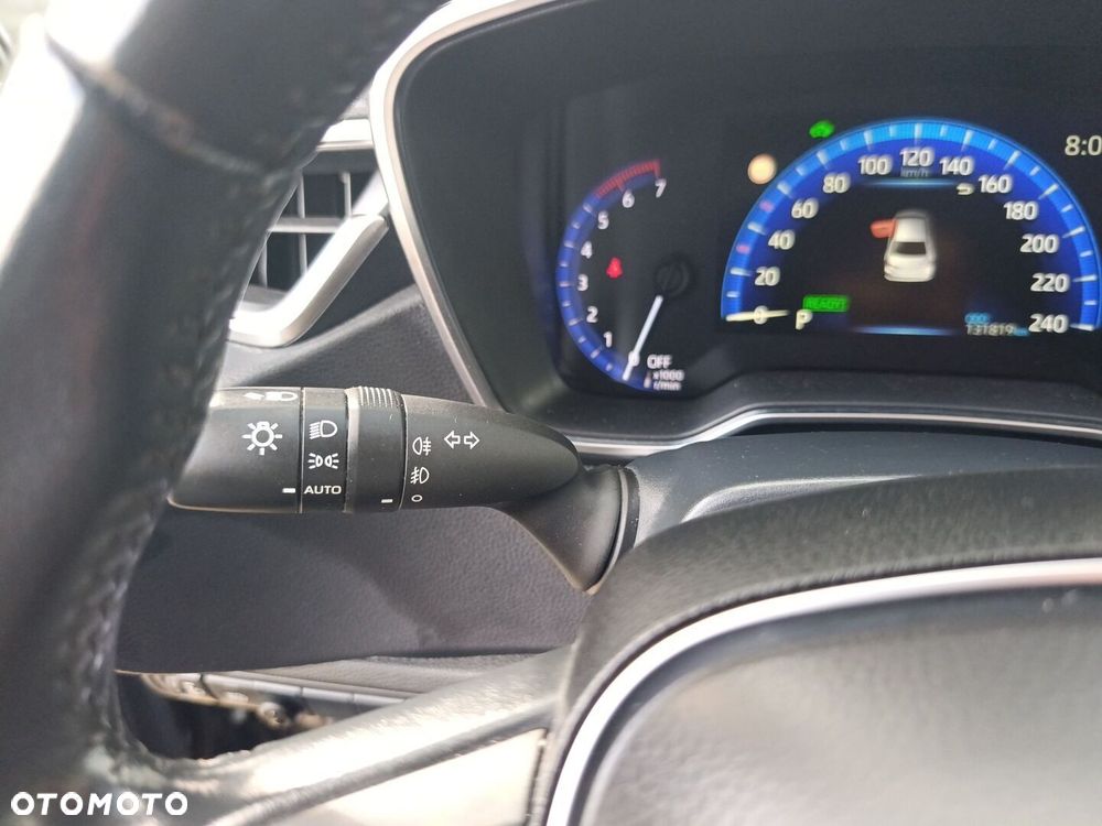 Toyota Corolla 1.8 Hybrid Comfort - 29