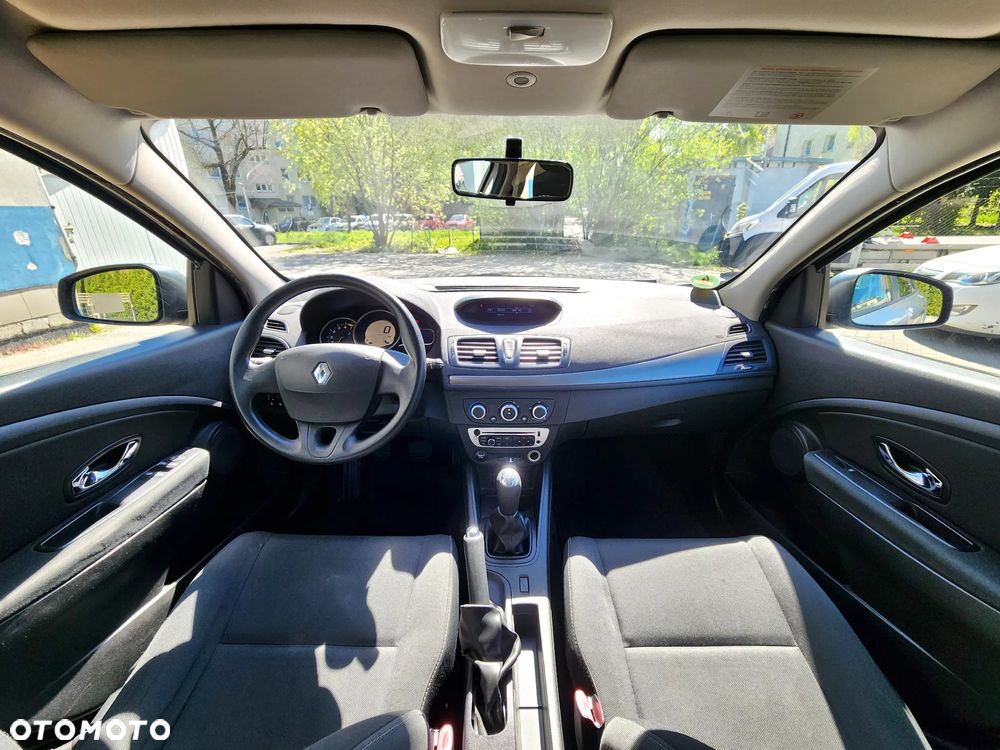 Renault Megane 1.6 16V 100 J'taime - 8