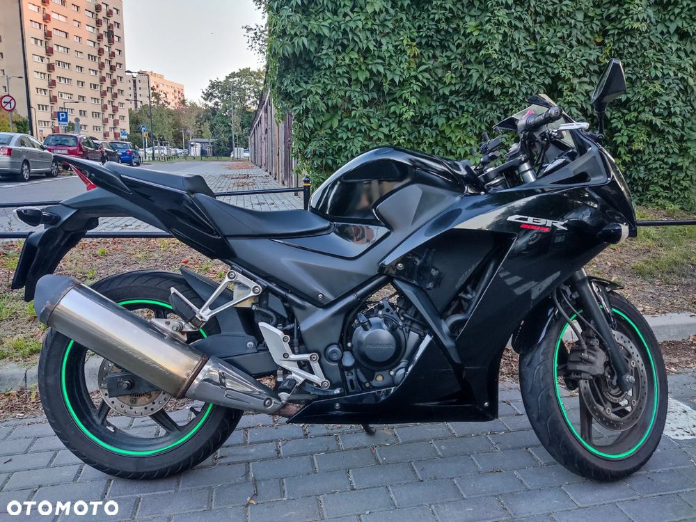 Honda CBR - 1