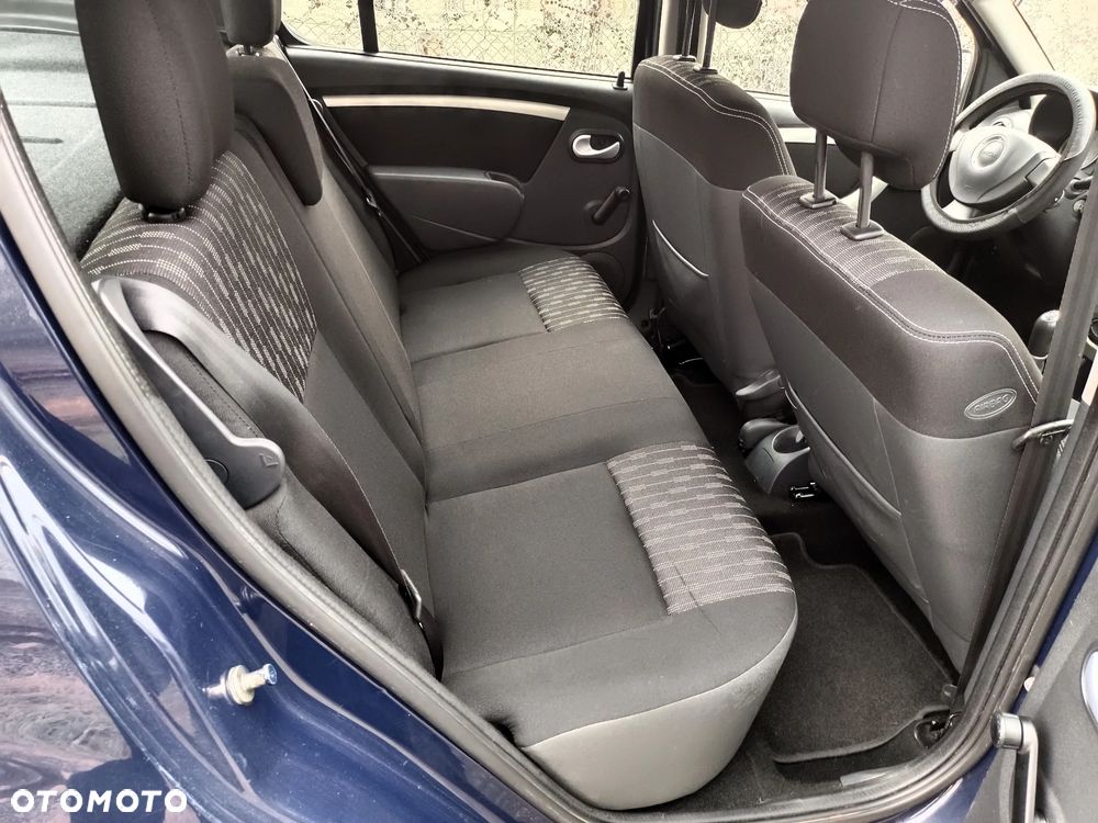 Dacia Sandero 1.2 16V - 13