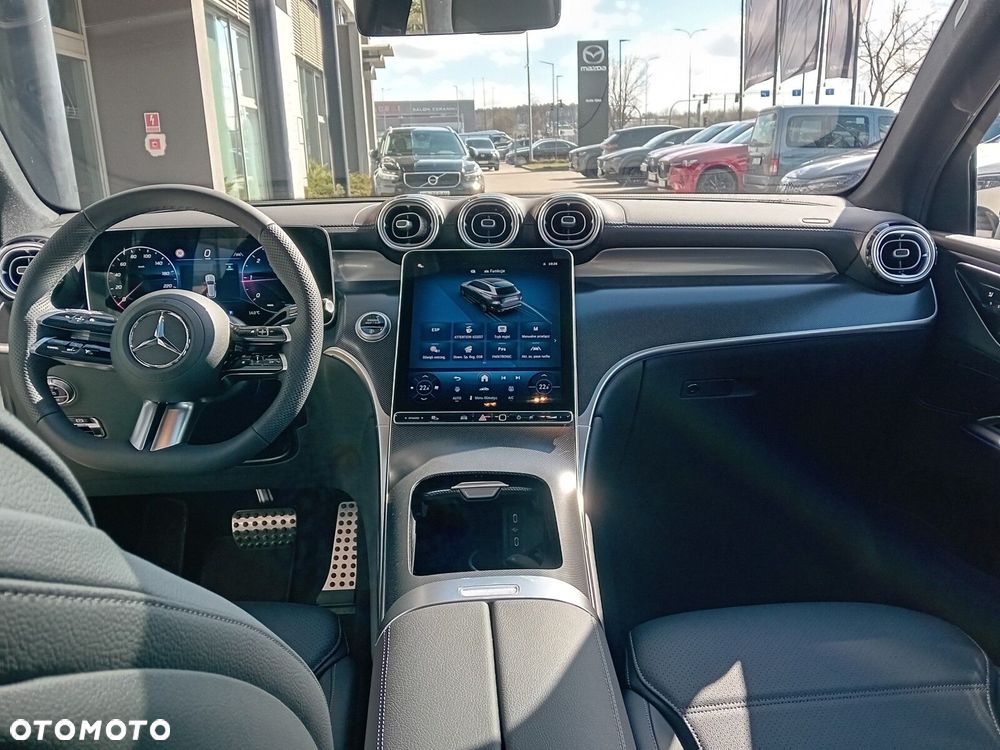 Mercedes-Benz GLC - 21