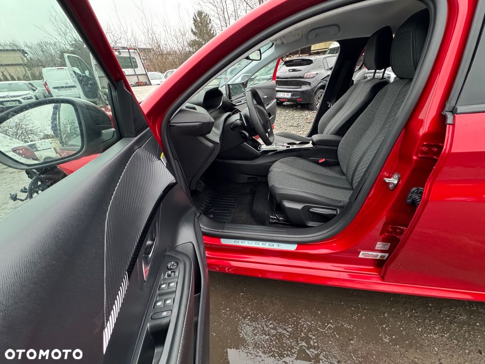 Peugeot 208 1.2 mHEV Allure - 14