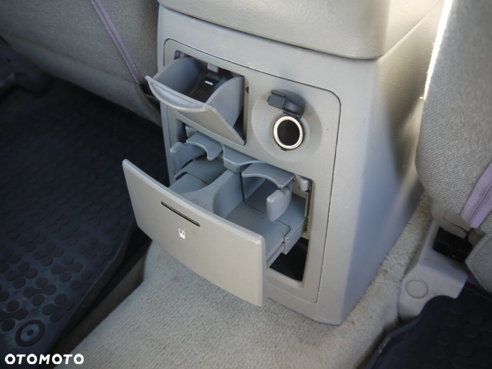 Kia Sorento - 25
