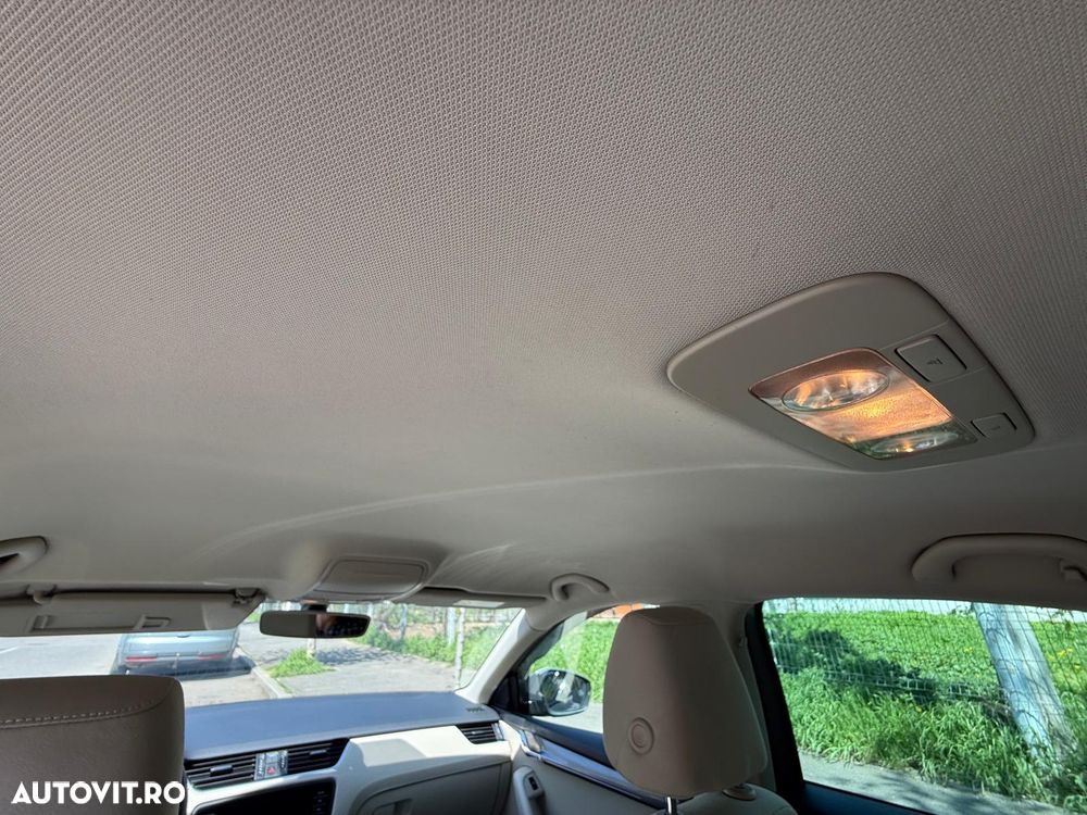 Skoda Octavia 1.6 TDI DSG Style - 27