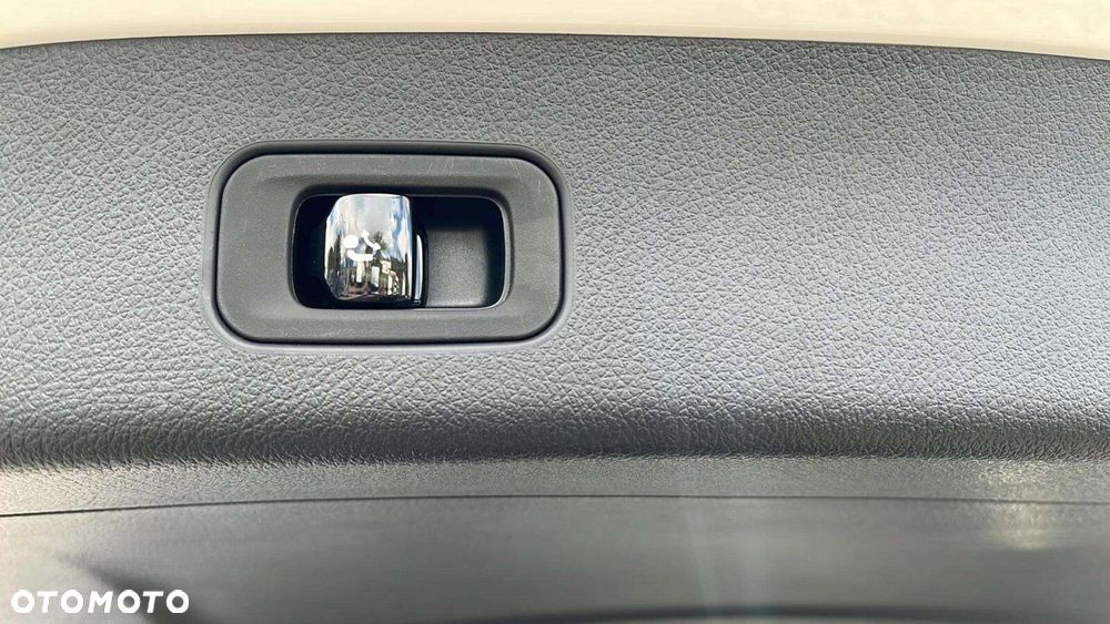 Mercedes-Benz GLC - 17