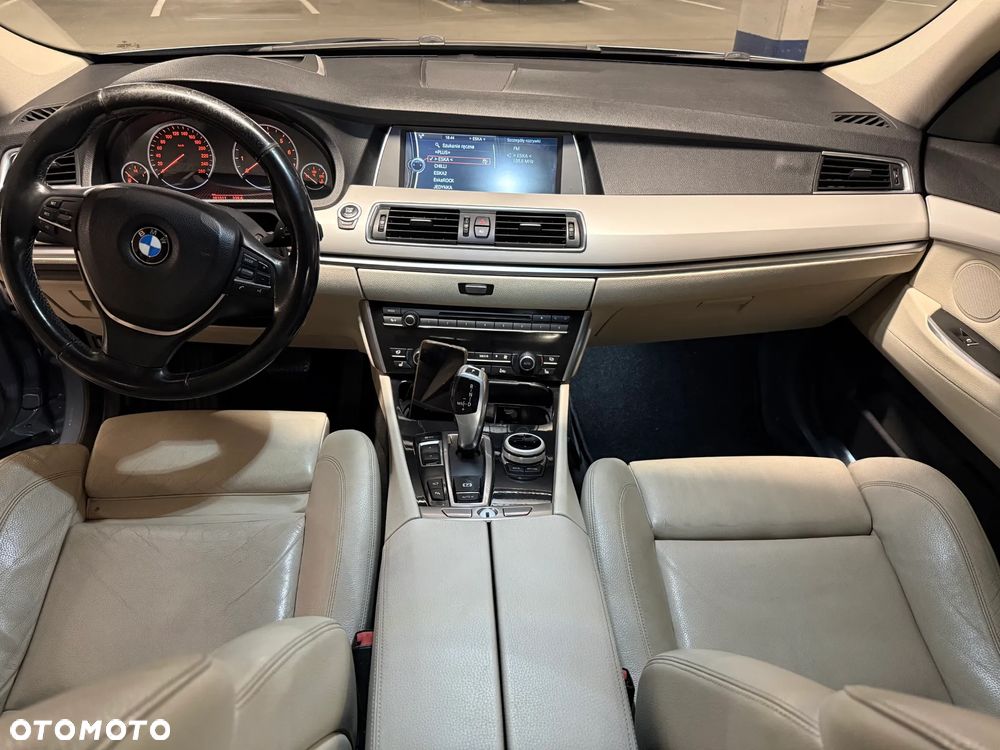 BMW 5GT 535i - 9