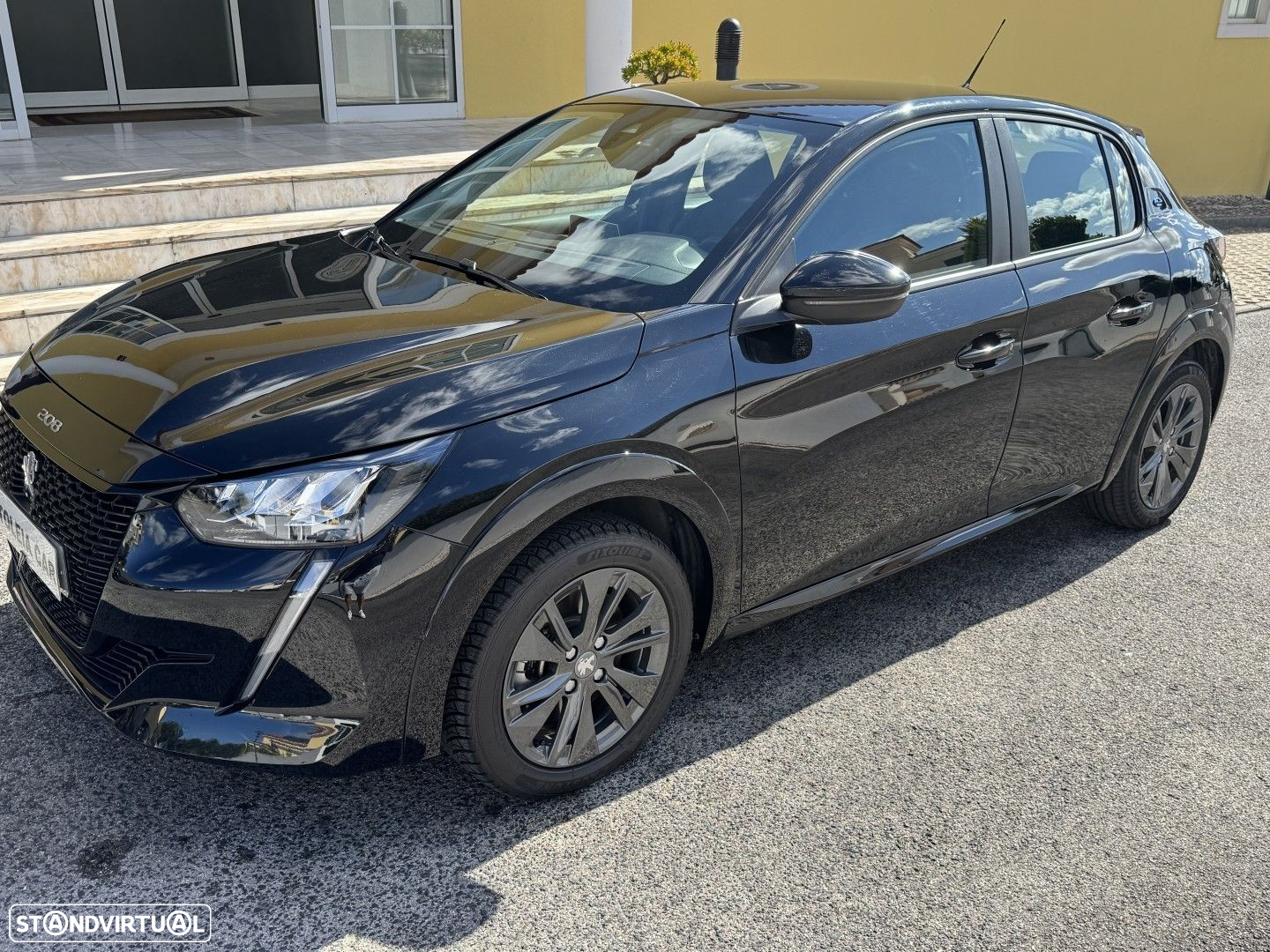Peugeot e-208 50 kWh Allure - 3