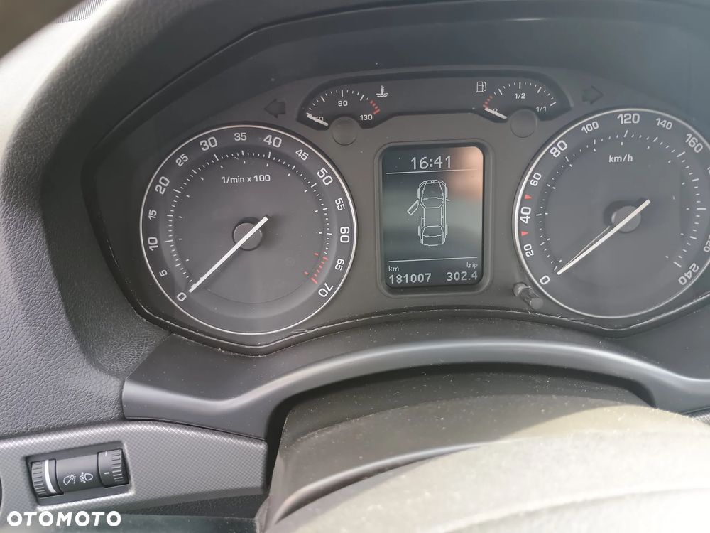 Skoda Octavia 1.6 Style - 6