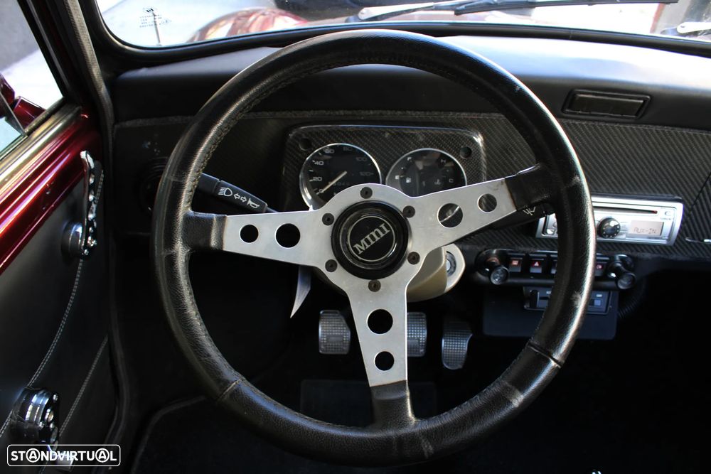 Austin Mini - 32