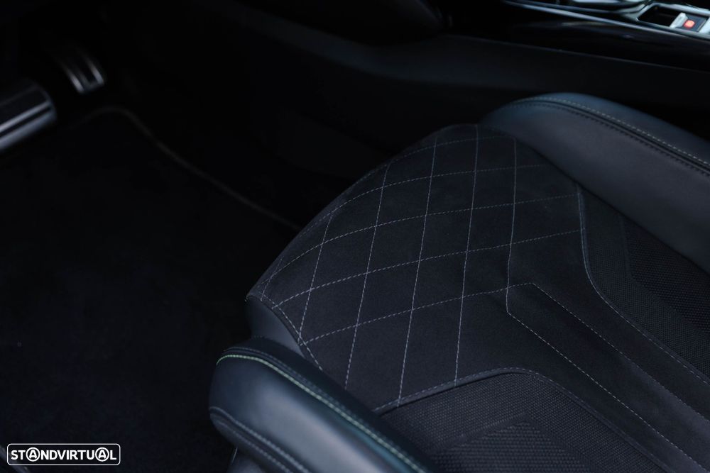 Peugeot 2008 1.2 PureTech GT Line EAT8 - 14