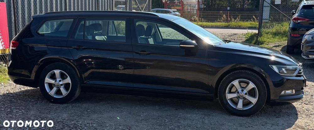 Volkswagen Passat - 33