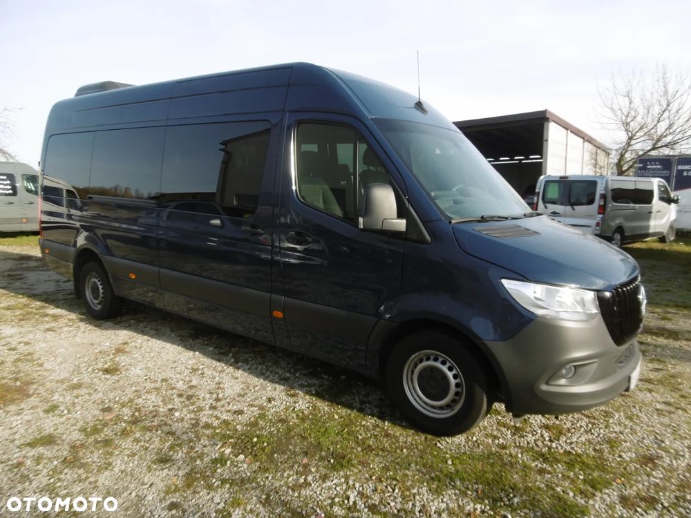 Mercedes-Benz Sprinter 319 CDI 907.233