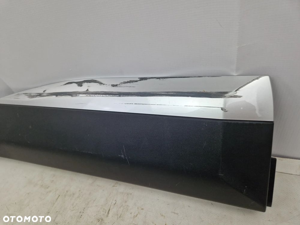 Prawy tył tylna listwa drzwi Peugeot 2008 II  9837637280 - 3