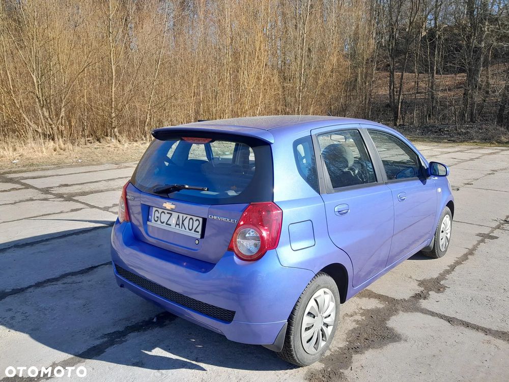 Chevrolet Aveo - 8