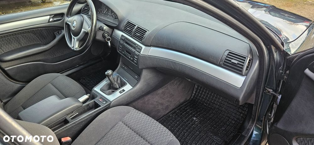 BMW Seria 3 318i - 8