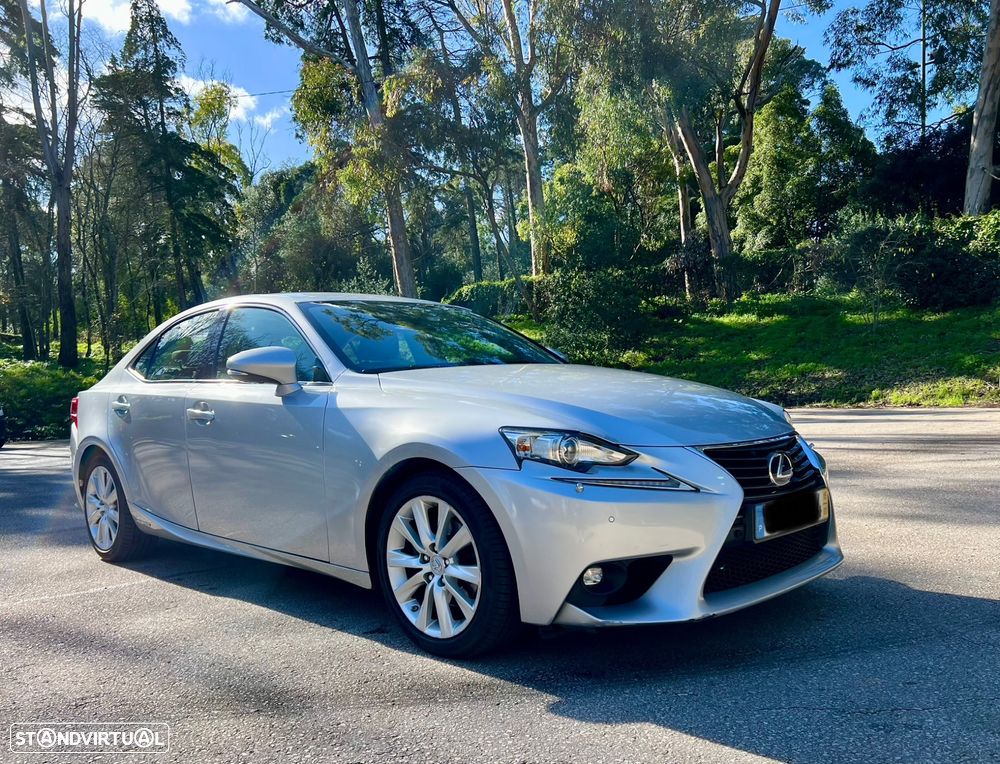 Lexus IS 300H Executive+ - 12