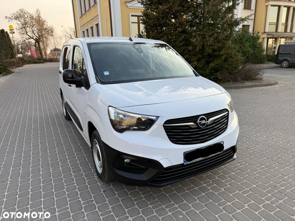 Opel COMBO - 1