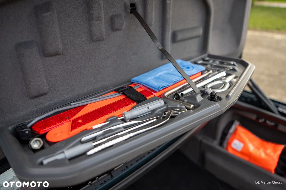 BMW Seria 7 728i L - 22