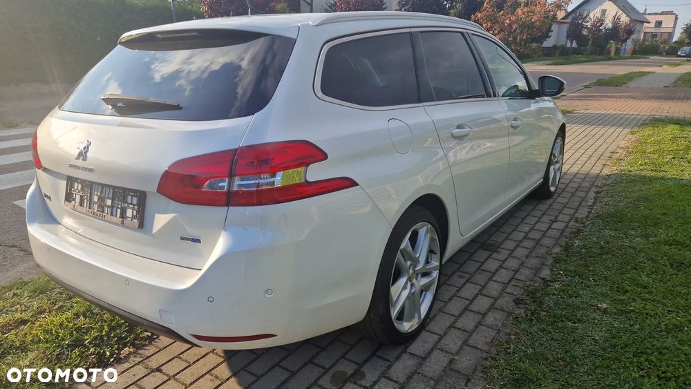 Peugeot 308 BlueHDi FAP 150 Stop&Start Automatik Allure - 8
