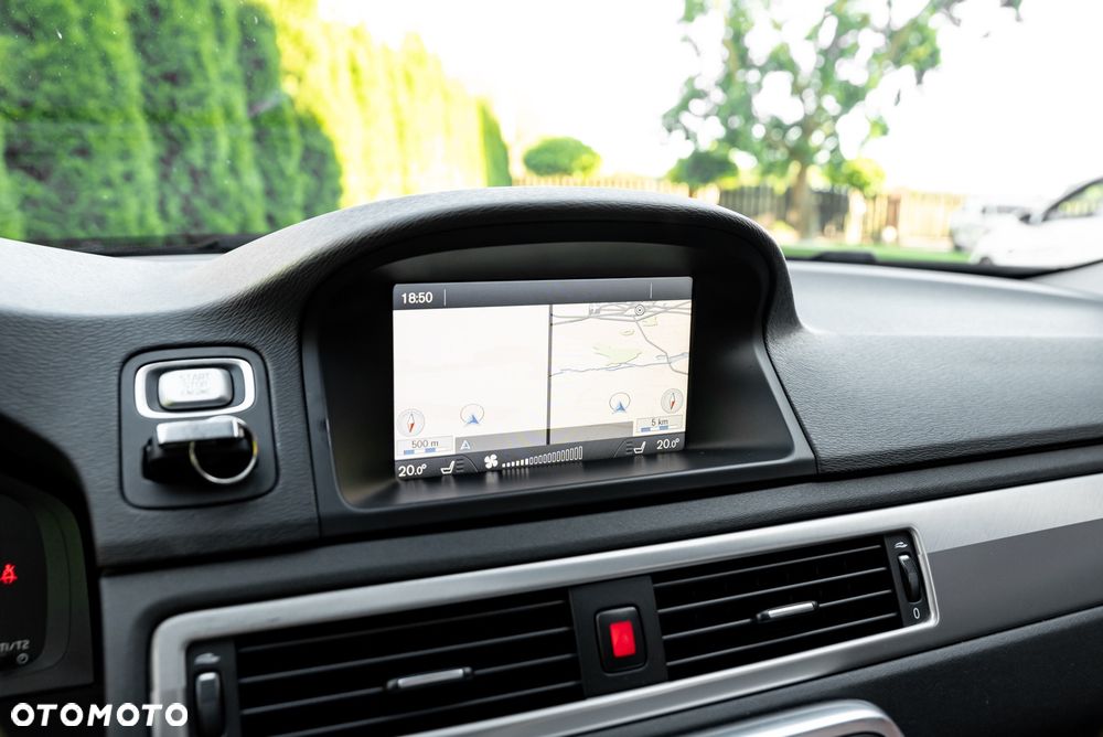 Volvo XC 70 D5 AWD Geartronic Summum - 36