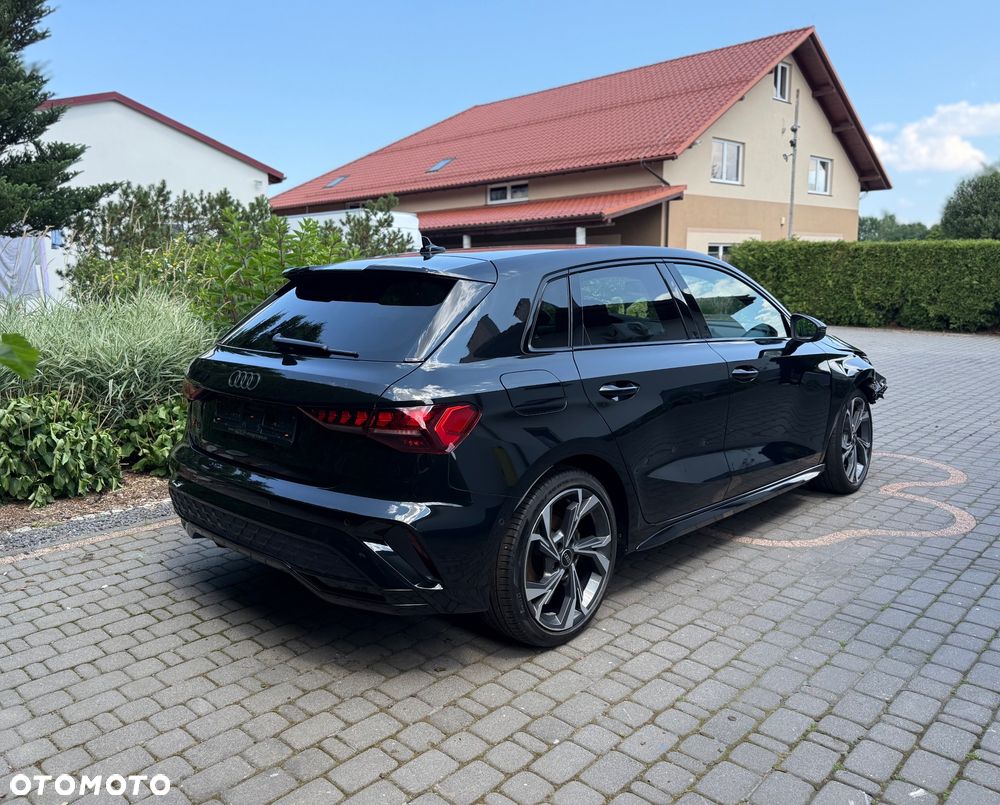 Audi A3 Sportback 35 TDI S tronic S line - 4