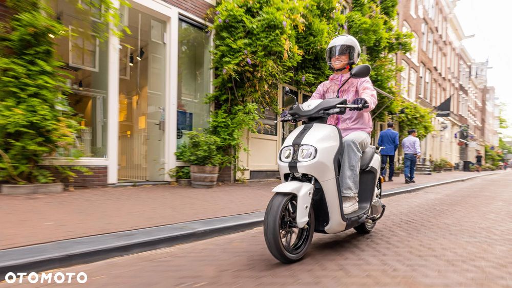 Yamaha Neos - 2